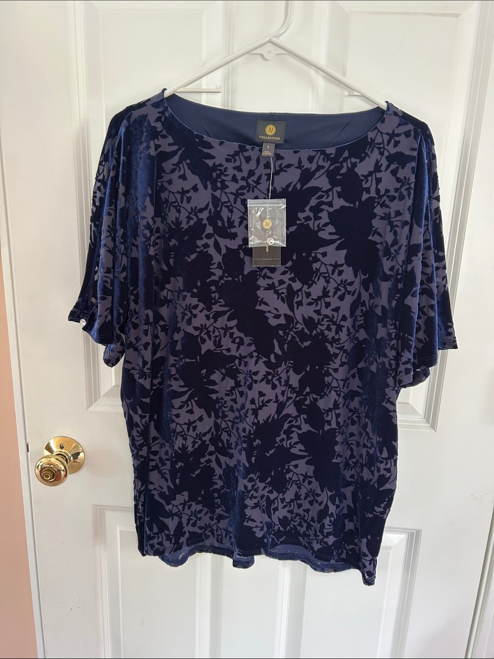 JM Collection Purple Floral Velvet top, Size S (oversized)